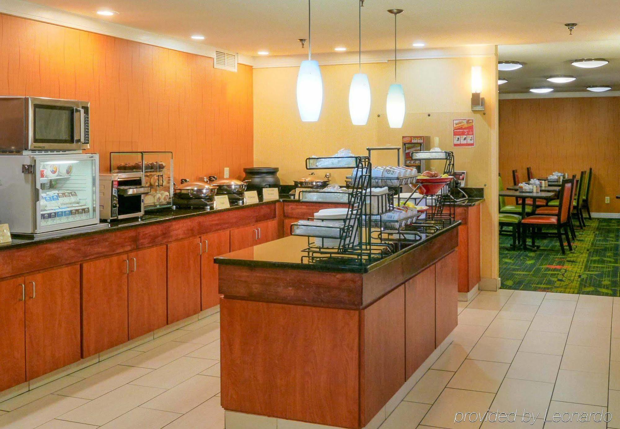 Quality Inn Fayetteville Near Fort Bragg Exterior foto